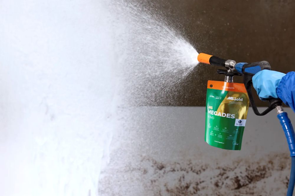 HyBag MS Schippers - afbeelding gebruik van de HyBag gemonteerd op een spuit